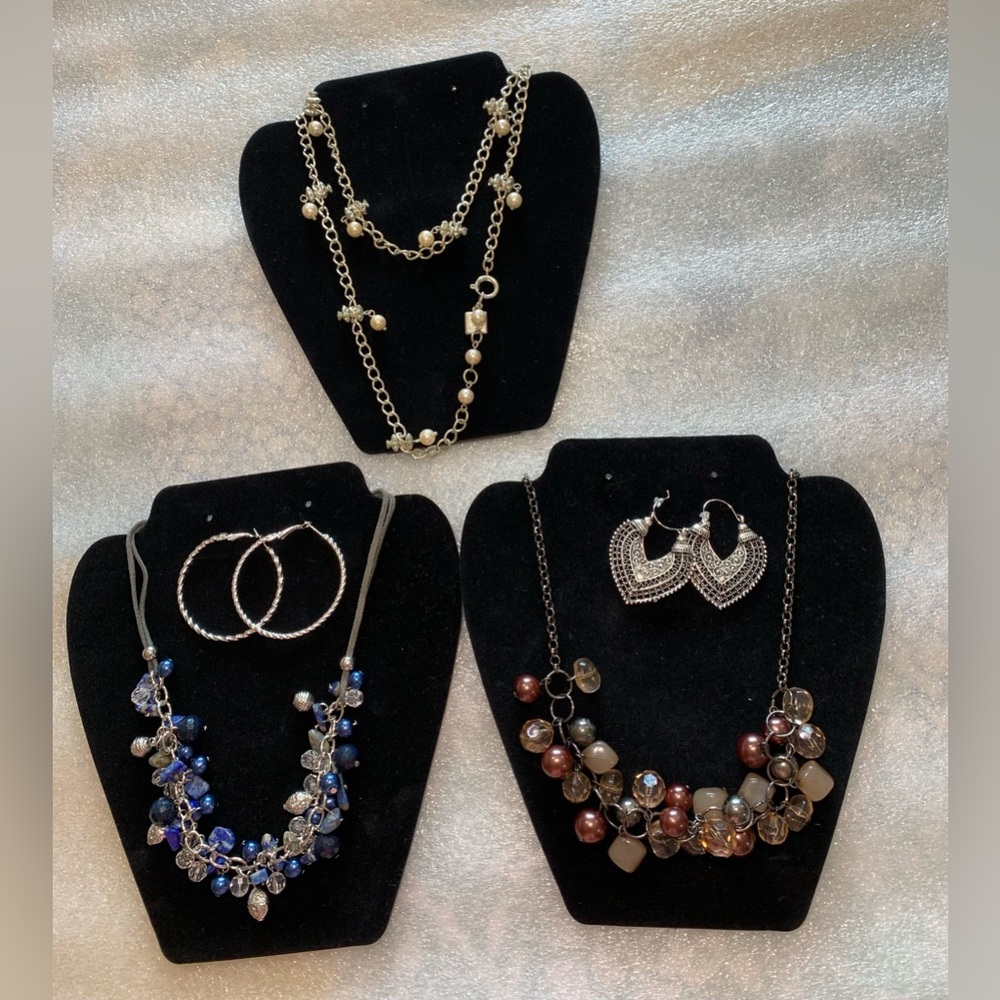 Elegant Silver and Blue Jewelry Set
